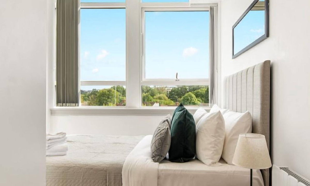 West Harrow Apartment | Harrow Apartments by Interhome