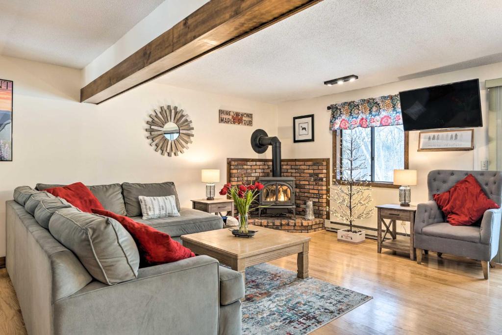 West Hartford House | Hartford Escape w/Fire Pit ~ 3 Mi to Ski & Golf!