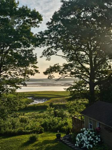 Hantsport Apartment | Hartlin's Haven