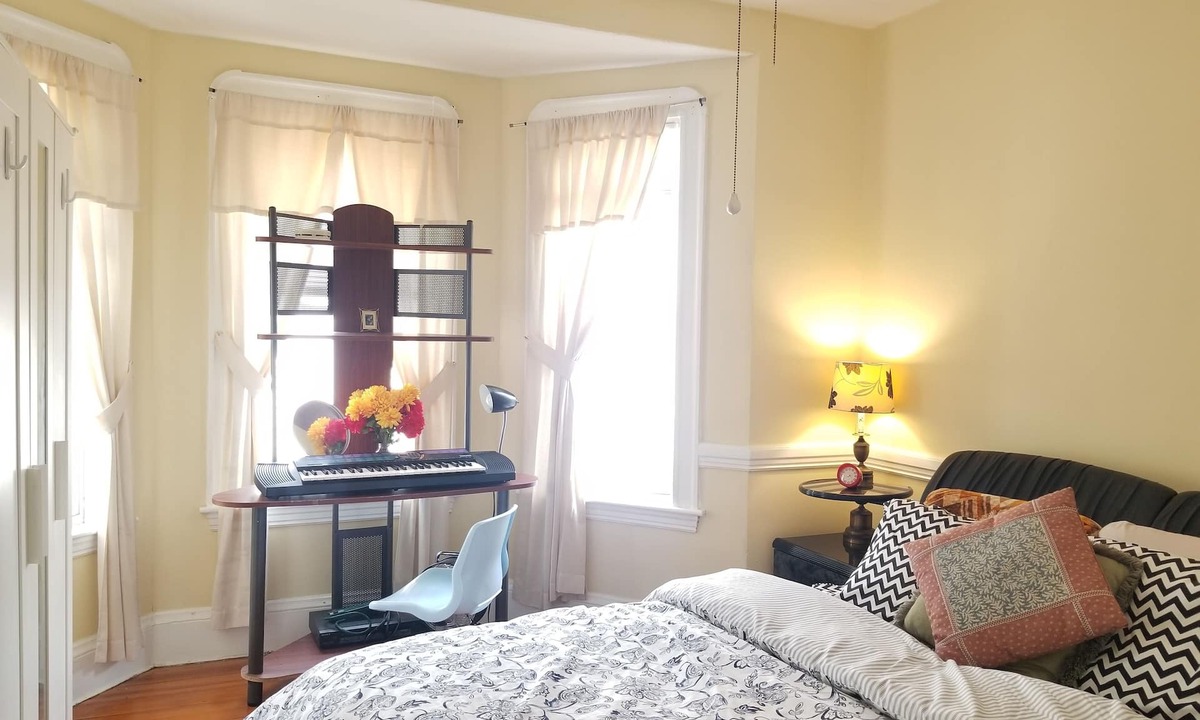 Lower Allston Apartment | Harvard Lodge for Boston Calling