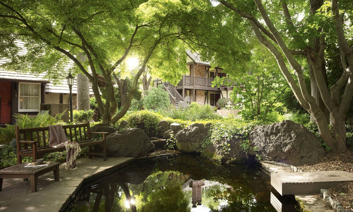 St. Helena Hotel | Harvest Inn