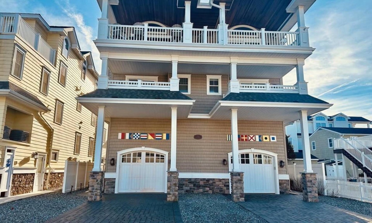 Sea Isle City Condo | Has Pool AND Steps from the Beach!
