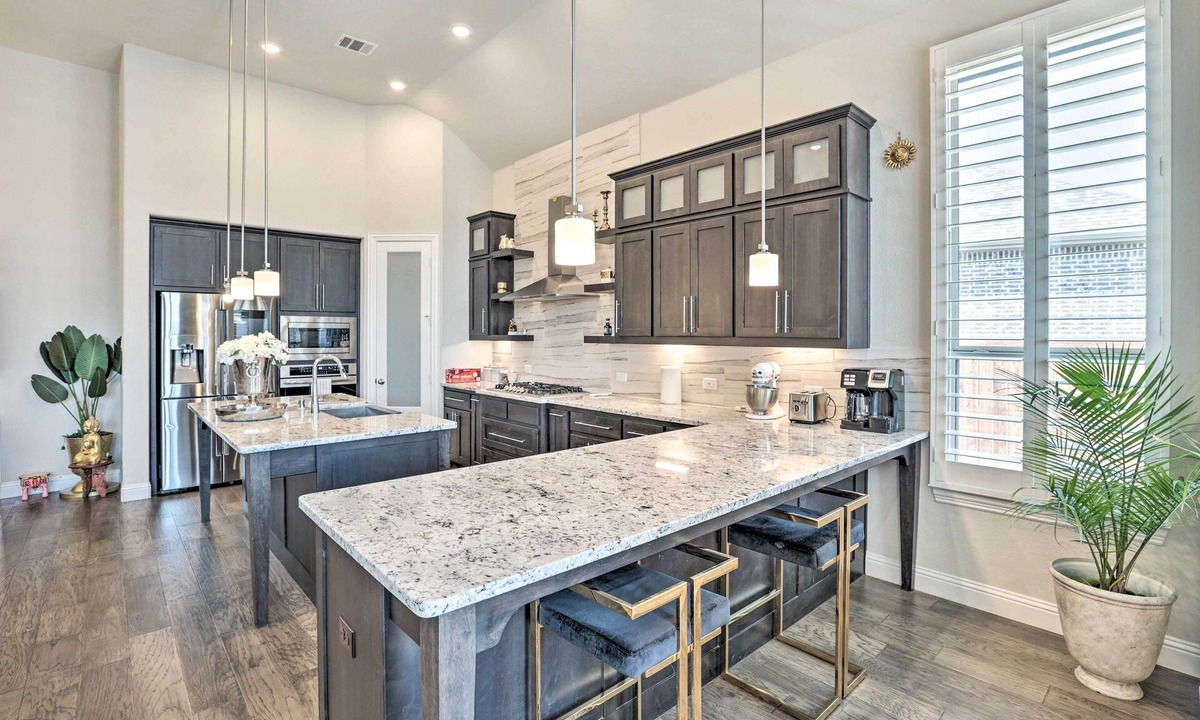 Haslet House | Haslet Family Home w/Fire Pit, Hot Tub & BBQ