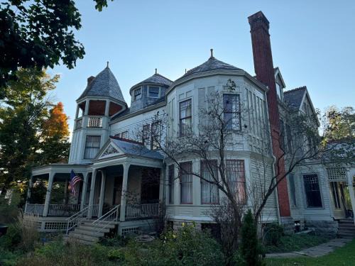 Minden Bed & Breakfast | Haslett House - A Gilded Age Estate