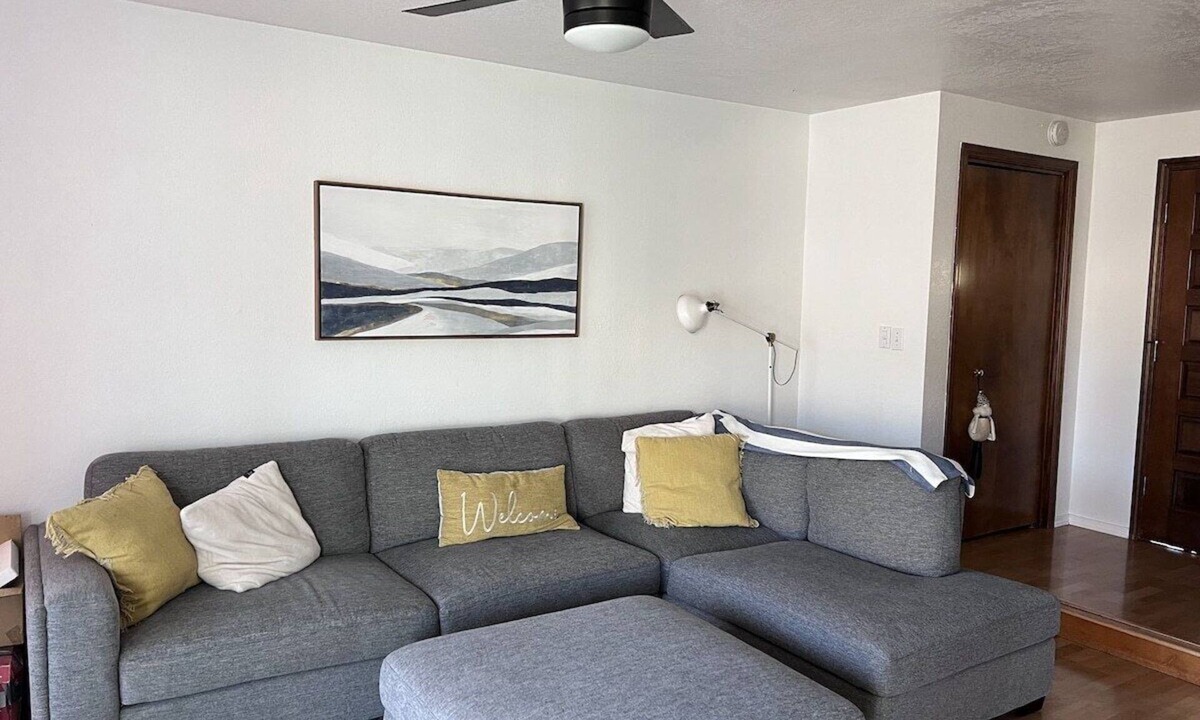 Corvallis House | Hathaway- single level - KING BED