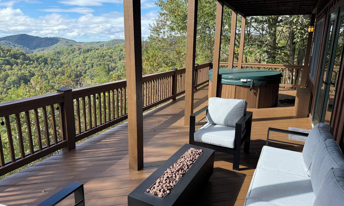Wolf Laurel House | Hatley Hideaway - Sunset Views + Hot Tub & Fire Pit