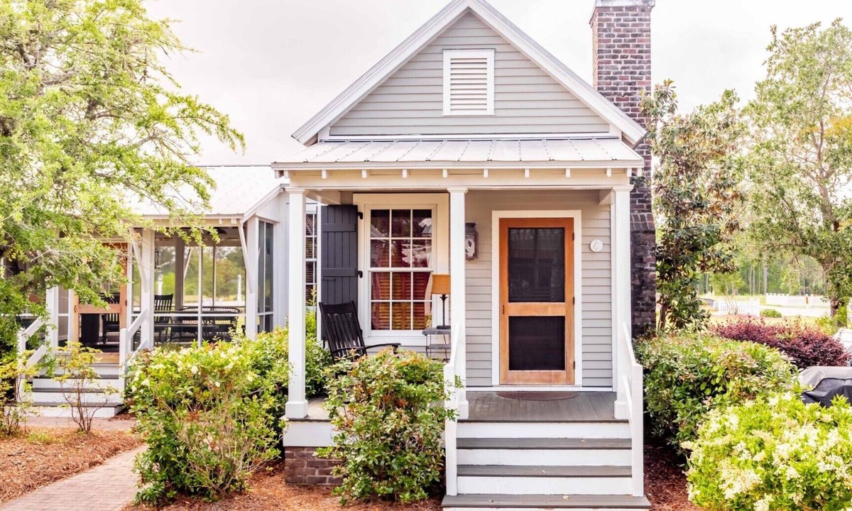 Oriental Cottage | Hatteras Cottage Pet Friendly w/King - River Dunes
