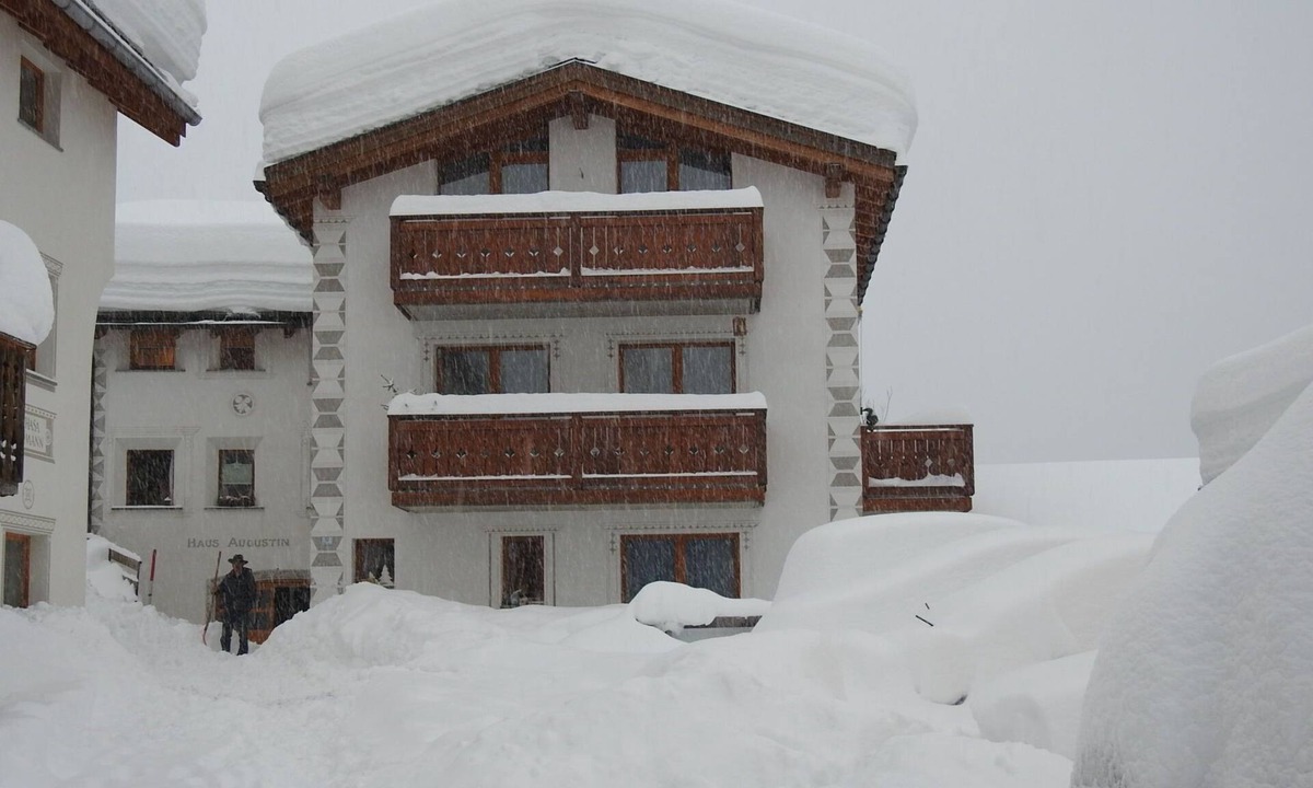 Ravaisch Apartment | Haus Rupicapra, (Samnaun-Compatsch). by Interhome