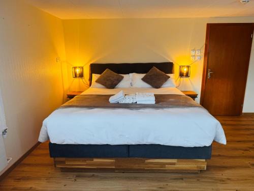 Oberurnen House | HausHarder Rooms