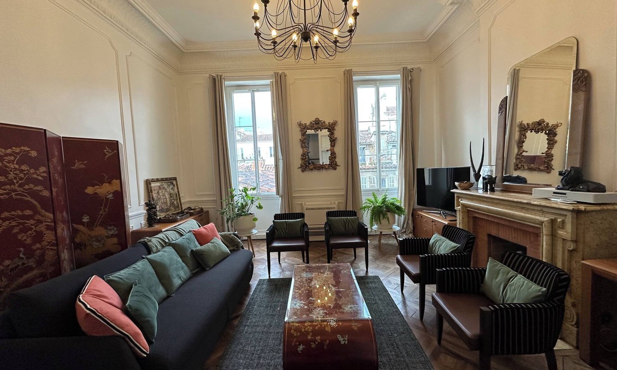 1st Arrondissement Apartment | Haut de la Canebière Magnifique Appartement 4*