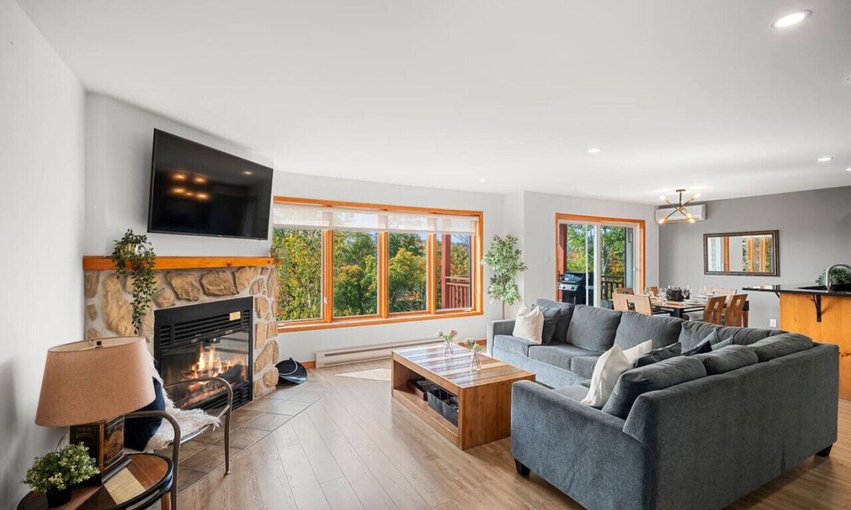 Mont-Tremblant Condo | Hauts-Bois Ski In/Out 2brs w/Pool Access (197-4)