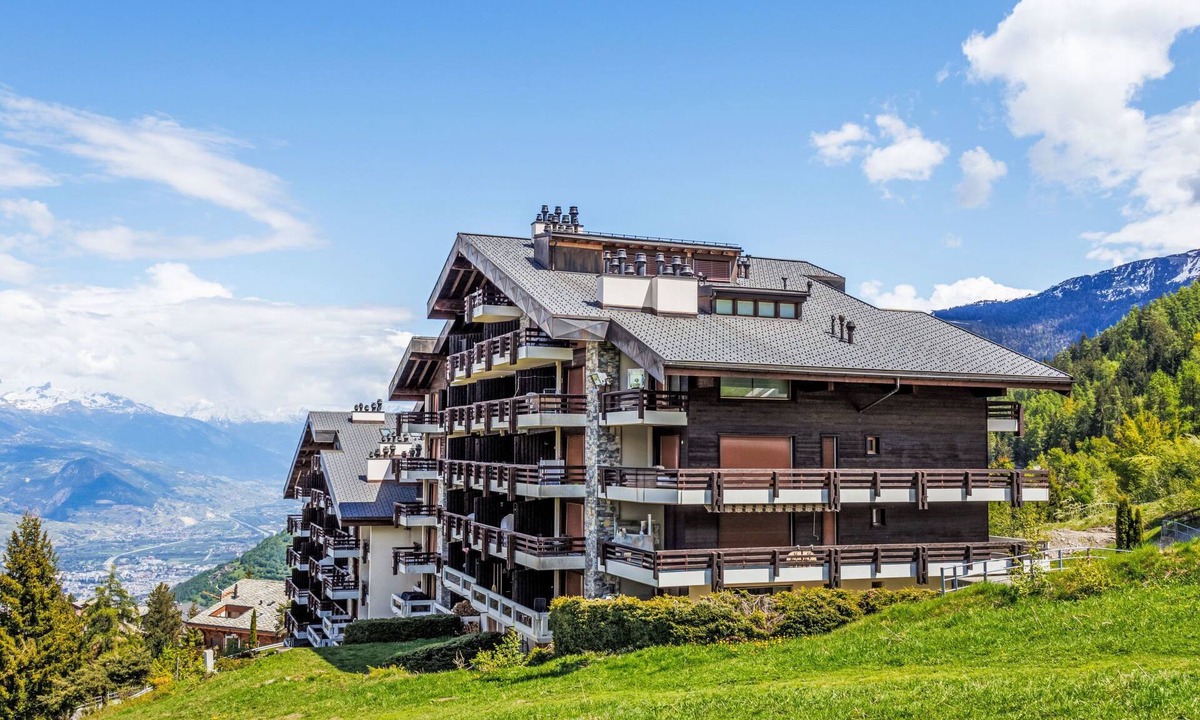 Saint-Pierre-de-Clages Apartment | Hauts De Nendaz B K5 by Interhome