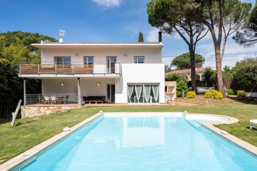 La Canyera Villa | Hauzify I Can Moiset