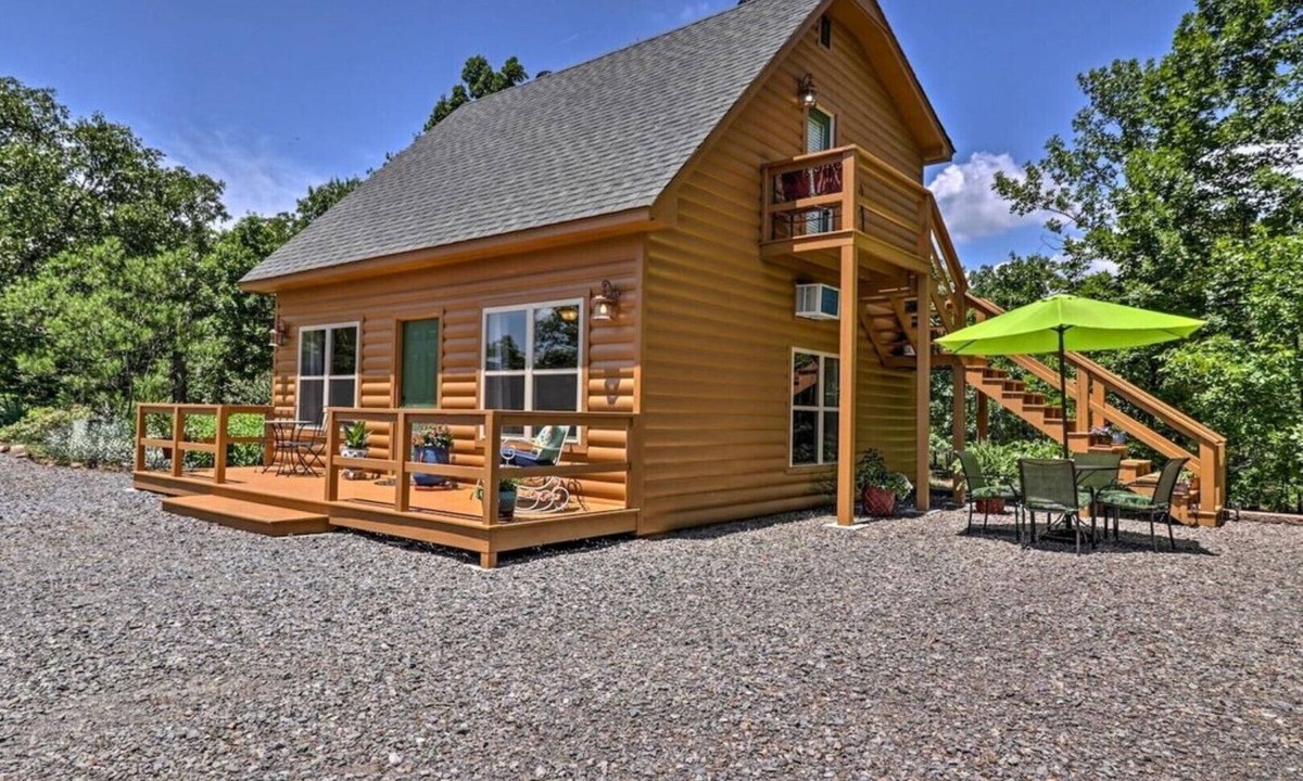 Ferndale Cottage | Have entire guesthouse to your group!