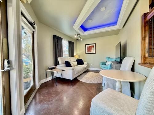 Demorest Apartment | Haven at Hazel - the Residence