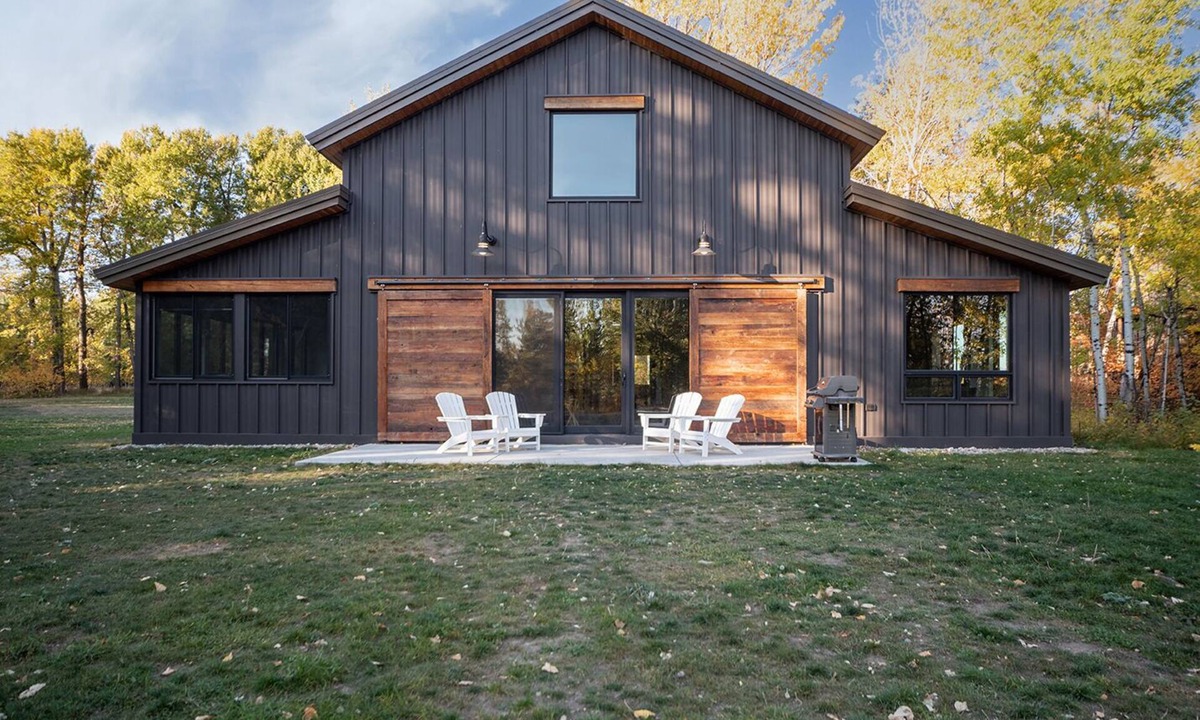 Roberts House | Haven at Rock Creek, where Luxury Meets the Rivers Edge!