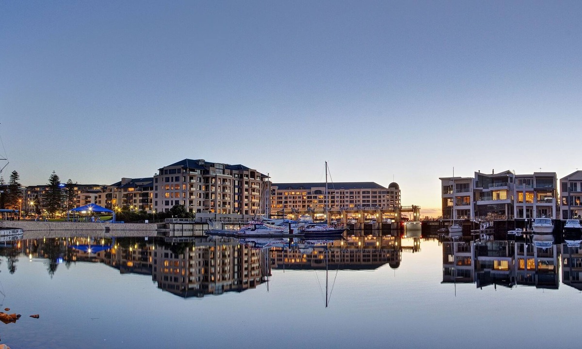 Glenelg North Hotel | Haven Marina Motel