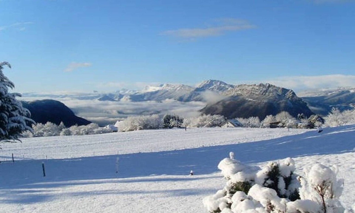 Sarcenas Villa | Haven of peace in the mountains entire 185 m2 apartment rated 4 stars *