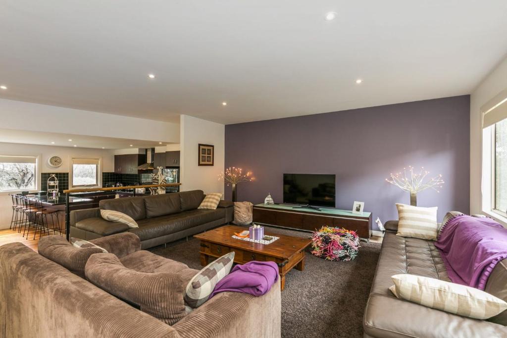 Anglesea House | Haven On Harvey - BYO Linen