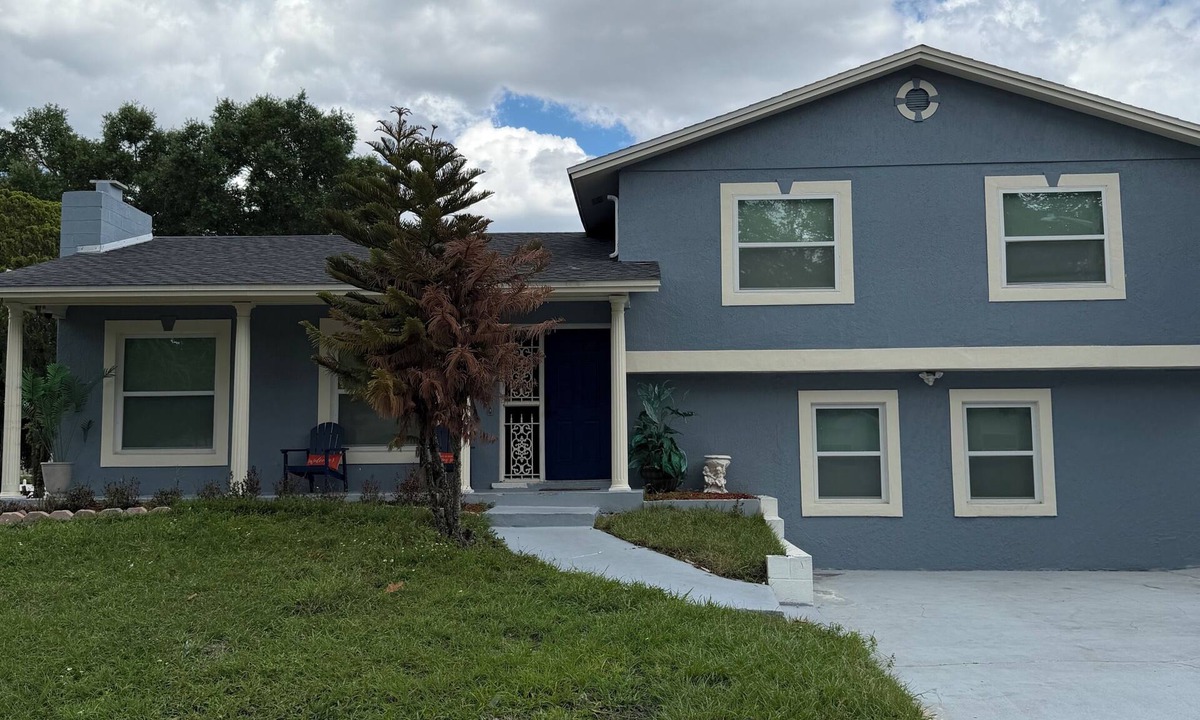 Pine Hills House | Haven Retreat-Universal