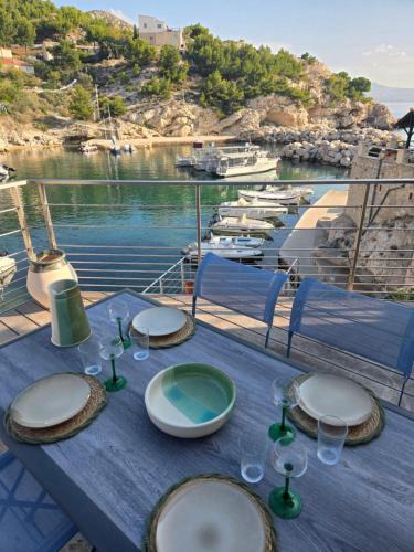 Calanque de Morgiou Apartment | Havre de paix les pieds dans l eau