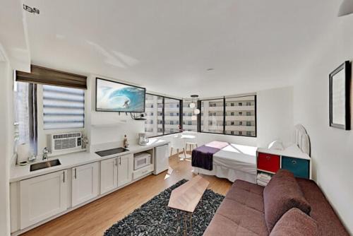 McCully - Moiliili Apartment | Hawaiian Monarch 1603 condo