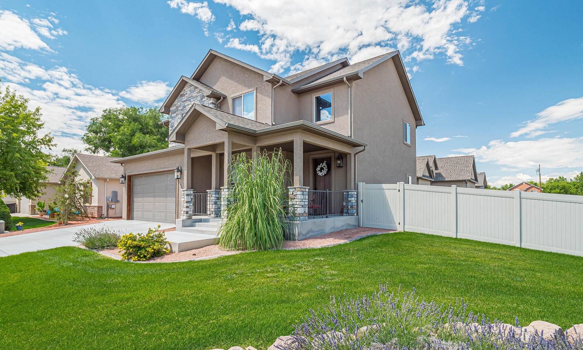 Fruita House | Hawk 5: Luxury Pet-Friendly