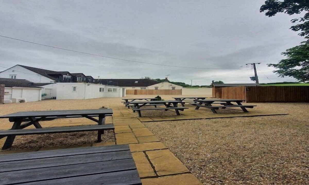 West Knoyle Apartment | Hawk House | Standard Double