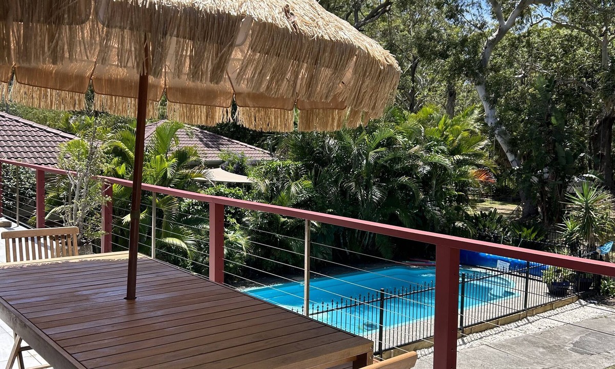 Hawks Nest House | Hawks Nest Forest House with a Pool