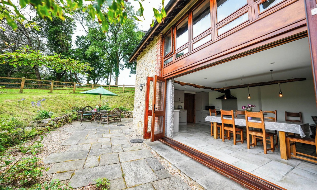 Axminster Cottage | Hawley Farm Self Catering Holiday Accommodation