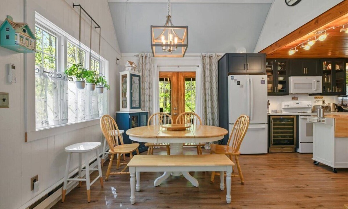 Hawley House | Hawley Hideaway! Sauna, Fire Pit, 5 Min to Lake Wallenpaupack