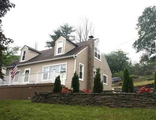 White Mills House | Hawley House