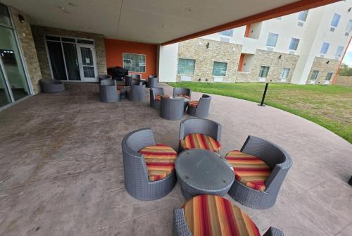 Northwest Corpus Christi Hotel | Hawthorn Extended Stay by Wyndham Corpus Christi I-37 NW