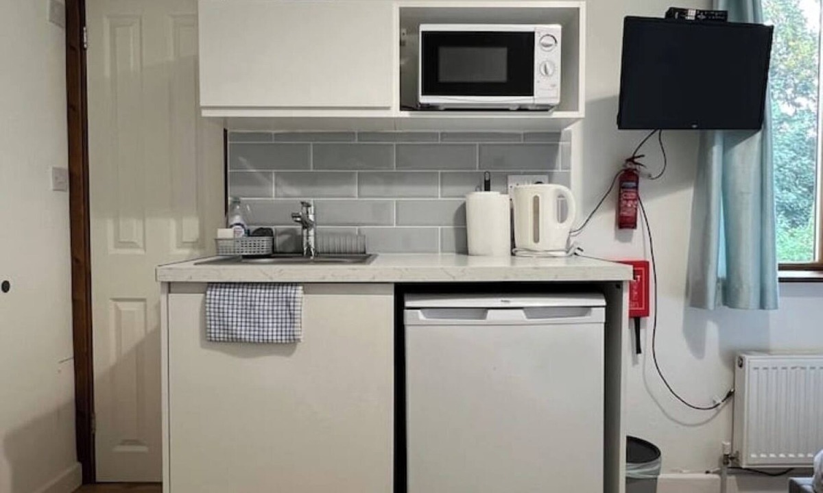 Cambridge Apartment | Hawthorn Guesthouse Studio 3