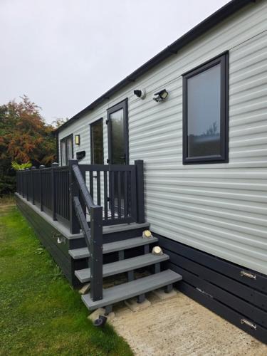 Ryde House | Hawthorn Lodge