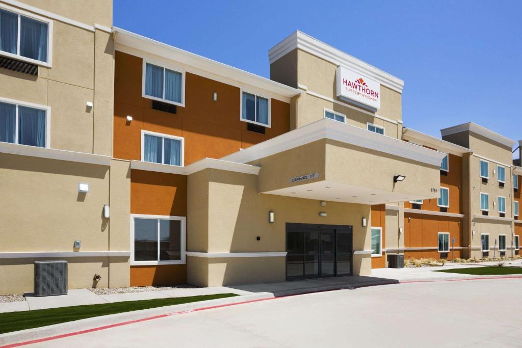 San Angelo Hotel | Hawthorn Suites by Wyndham San Angelo