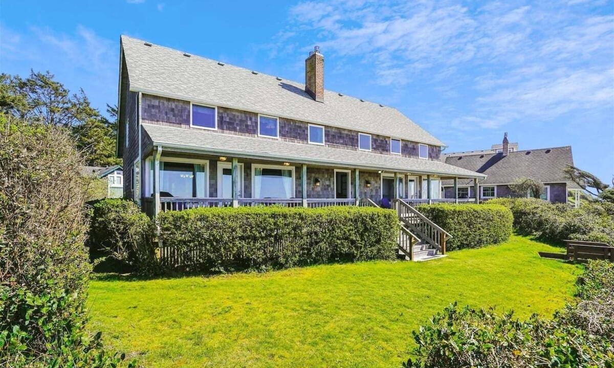 Downtown Cannon Beach House | Haystack Close North