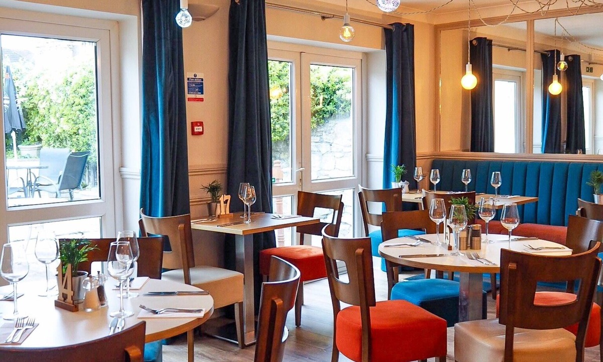 Keynsham House | Hayward’s at the Grasmere