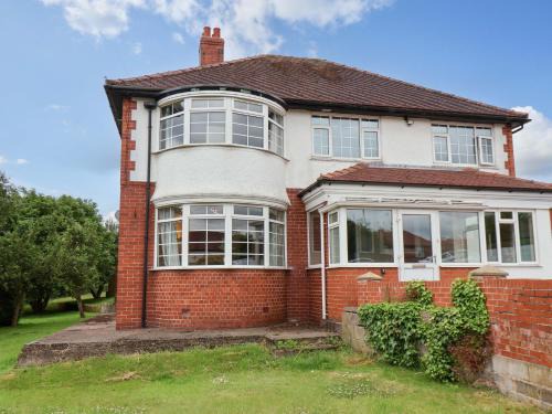 Hunmanby House | Hazelgarth House