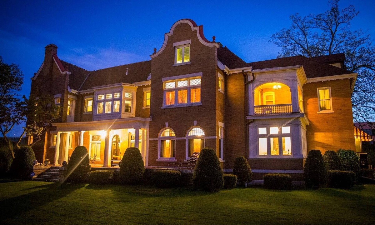 Warren Hotel | Hazeltine Boutique Hotel BnB