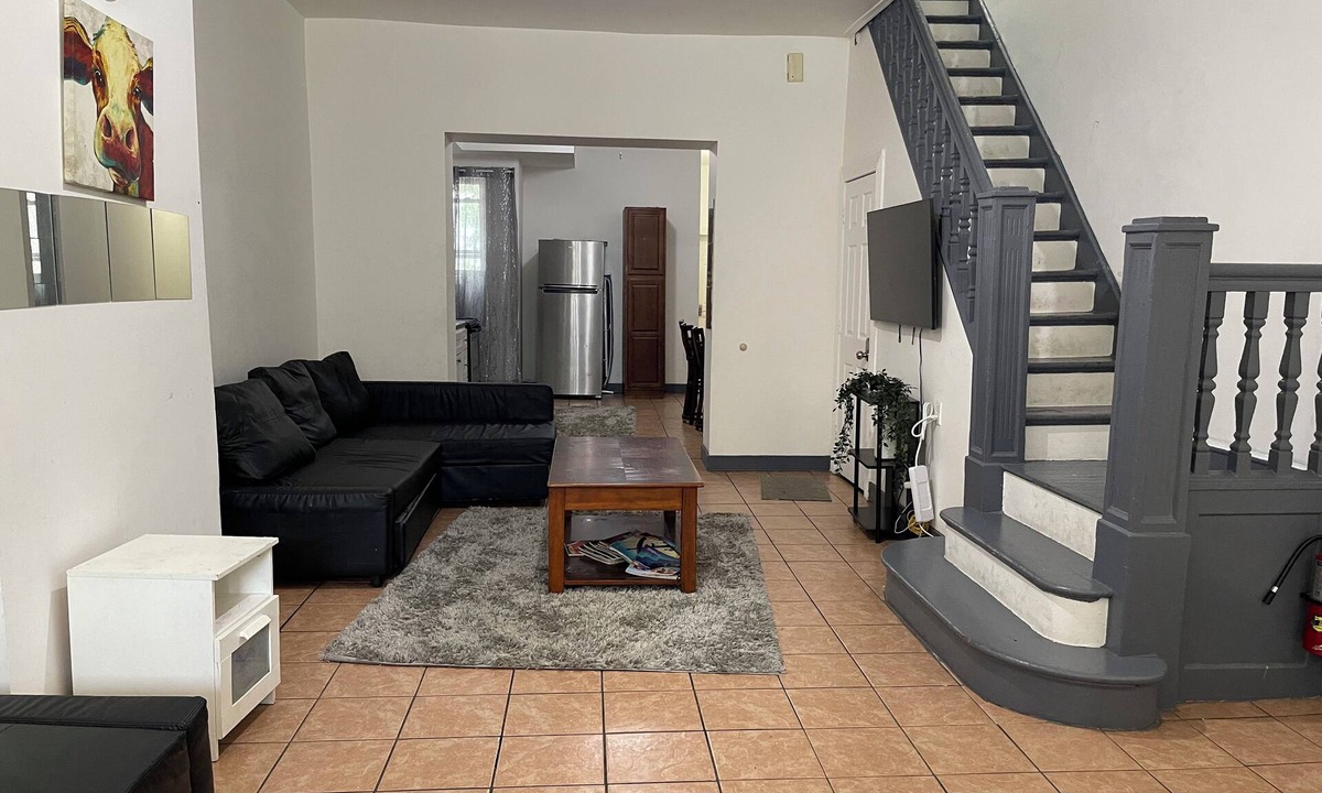 West Philadelphia House | HE, spacious 5 bedrooms 3 bathrooms house entire house