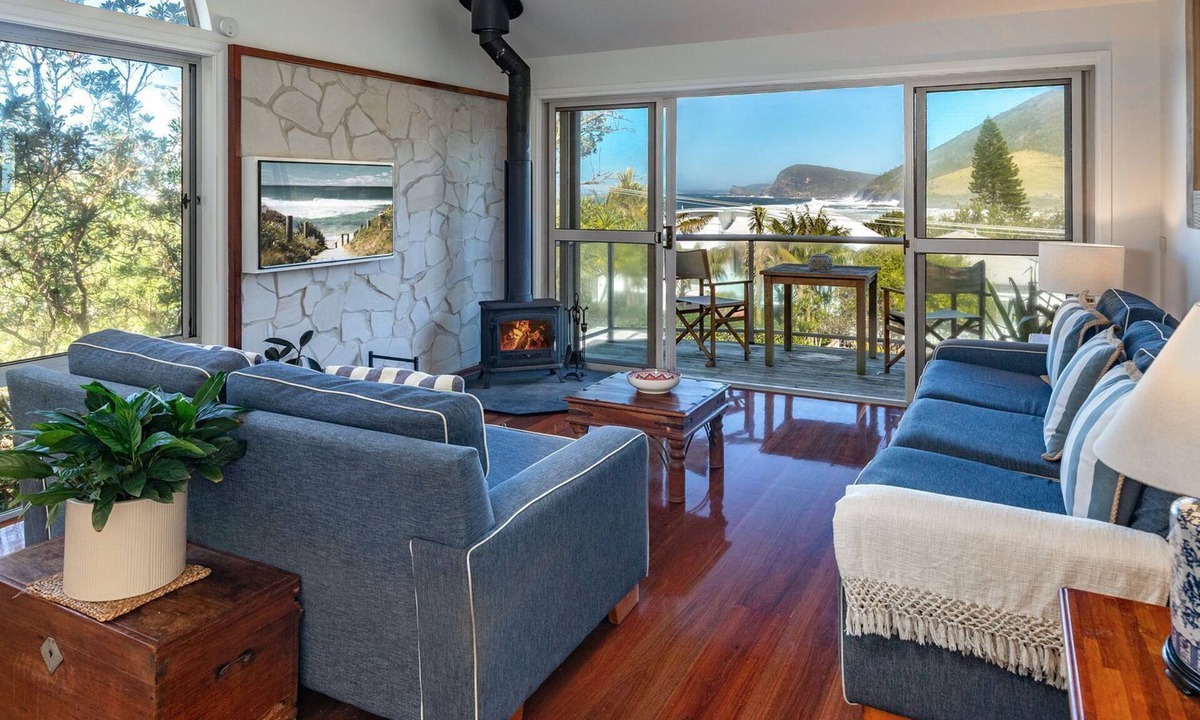 Blueys Beach House | Headlands At Blueys Beach