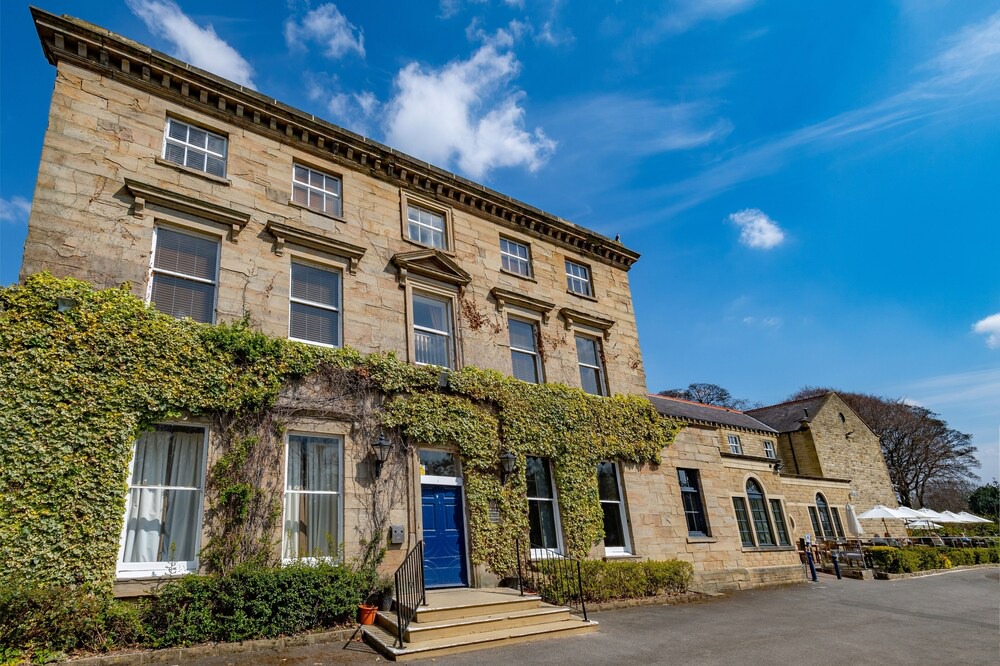 Liversedge Hotel | Healds Hall Hotel