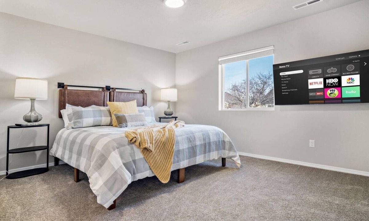 Caldwell House | Heart of Caldwell*KingBed*Fast Wifi*5min>I84