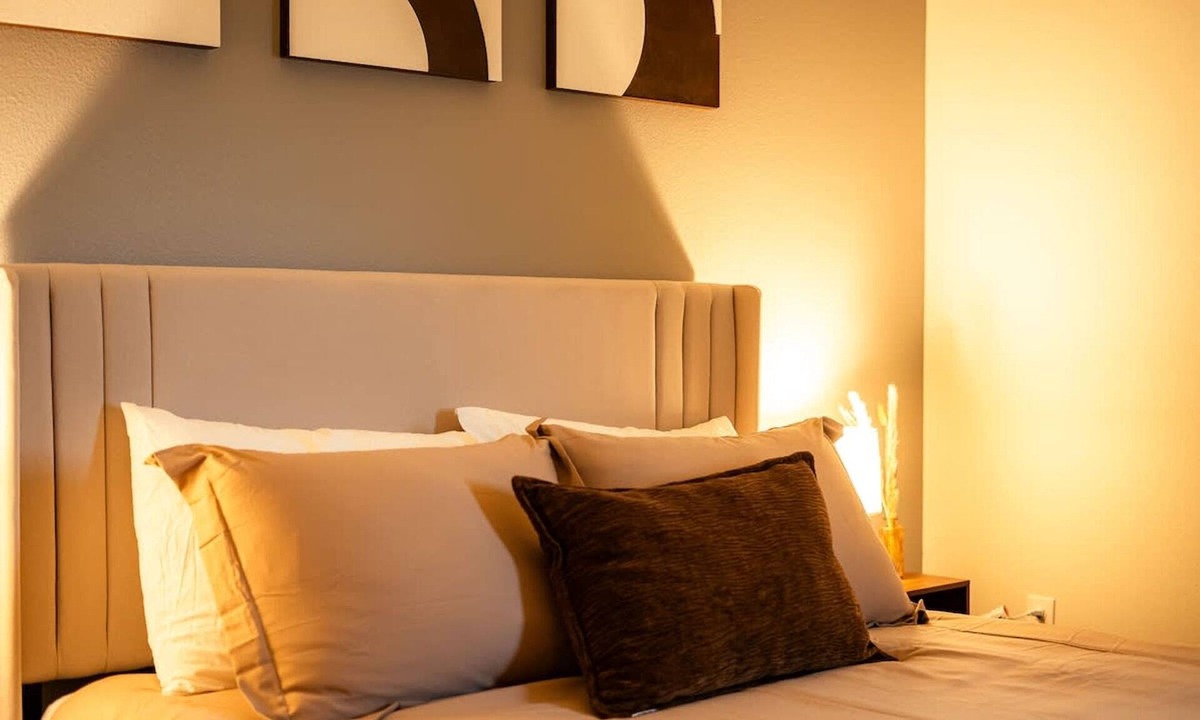 Downtown Spokane Apartment | Heart of Downtown City View Walkable to Hotspots