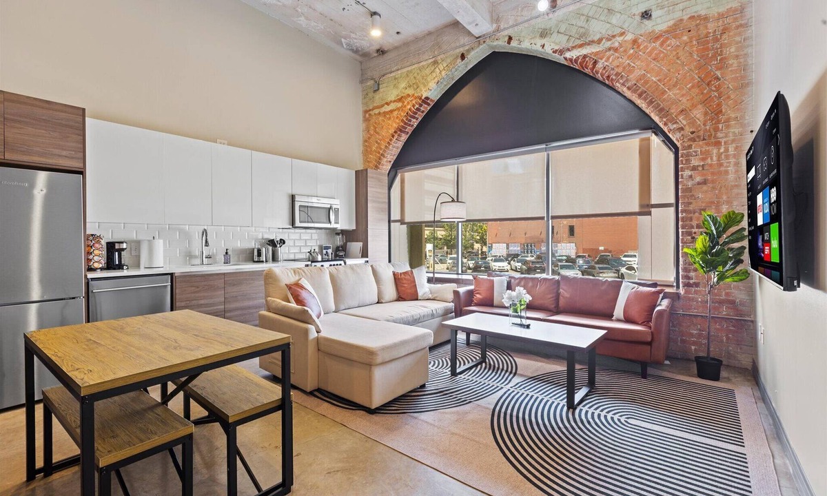 Downtown Dallas Apartment | Heart of Downtown Dallas: 2BR/2BR