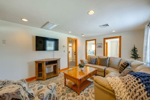 Hadley House | Heart of Five College Consortium! Hadley Home