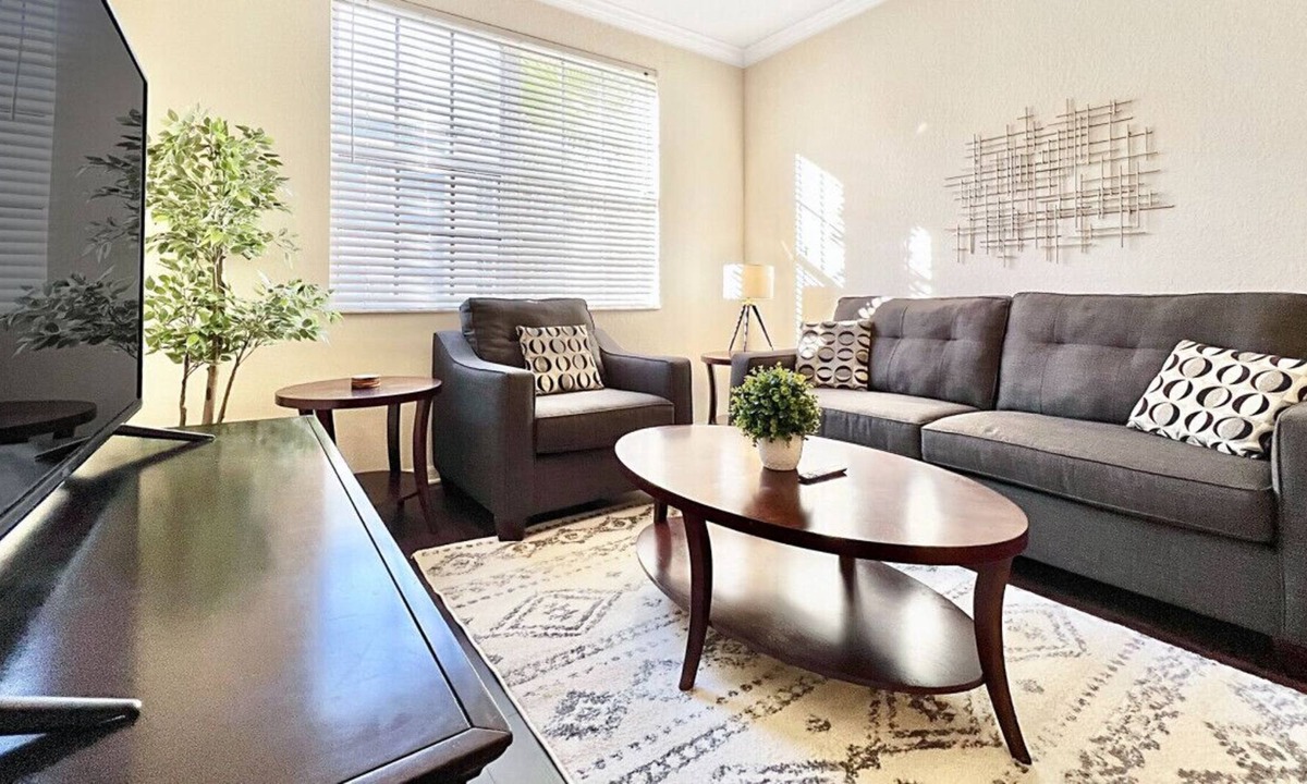 Westchase Apartment | Heart of Idyllic Westchase, Private Garage