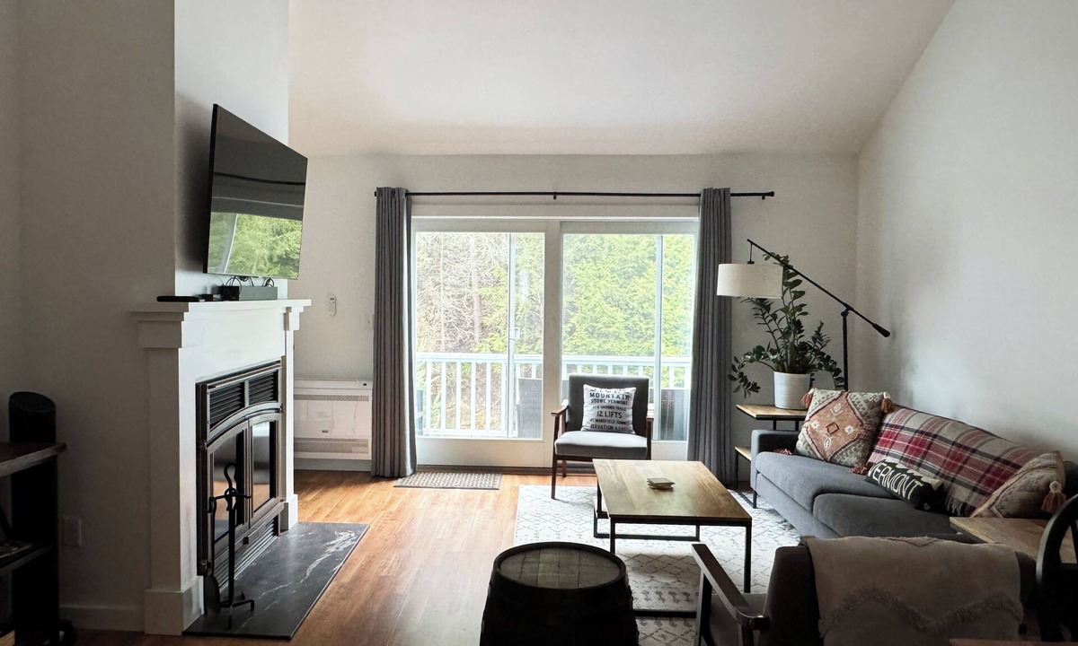 Stowe Area House | Heart of Stowe Riverview Escape