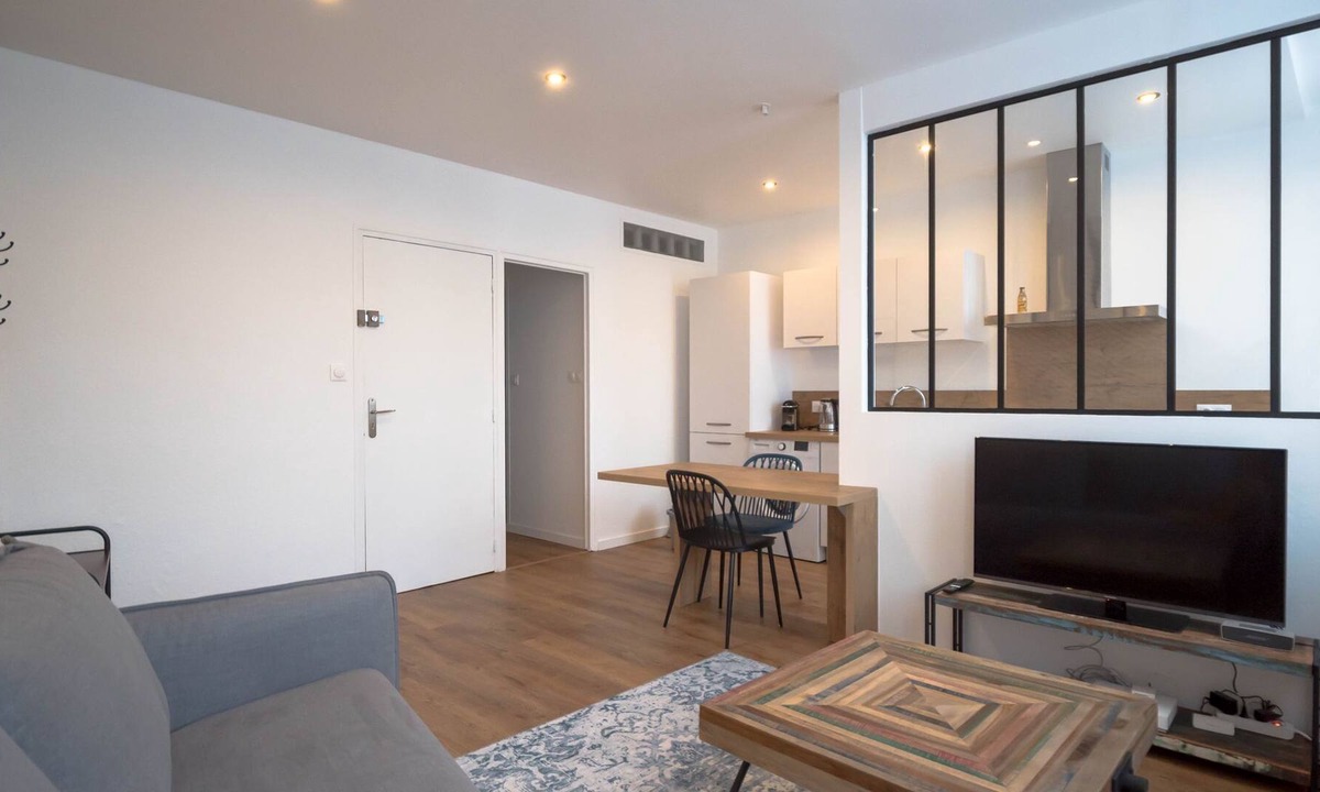 Bar-le-Duc Apartment | Heart of town 5 minutes from the train station